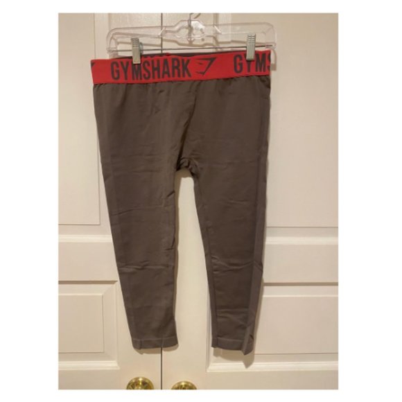 Gymshark Pants - Gymshark Grey/Pink Fit Leggings